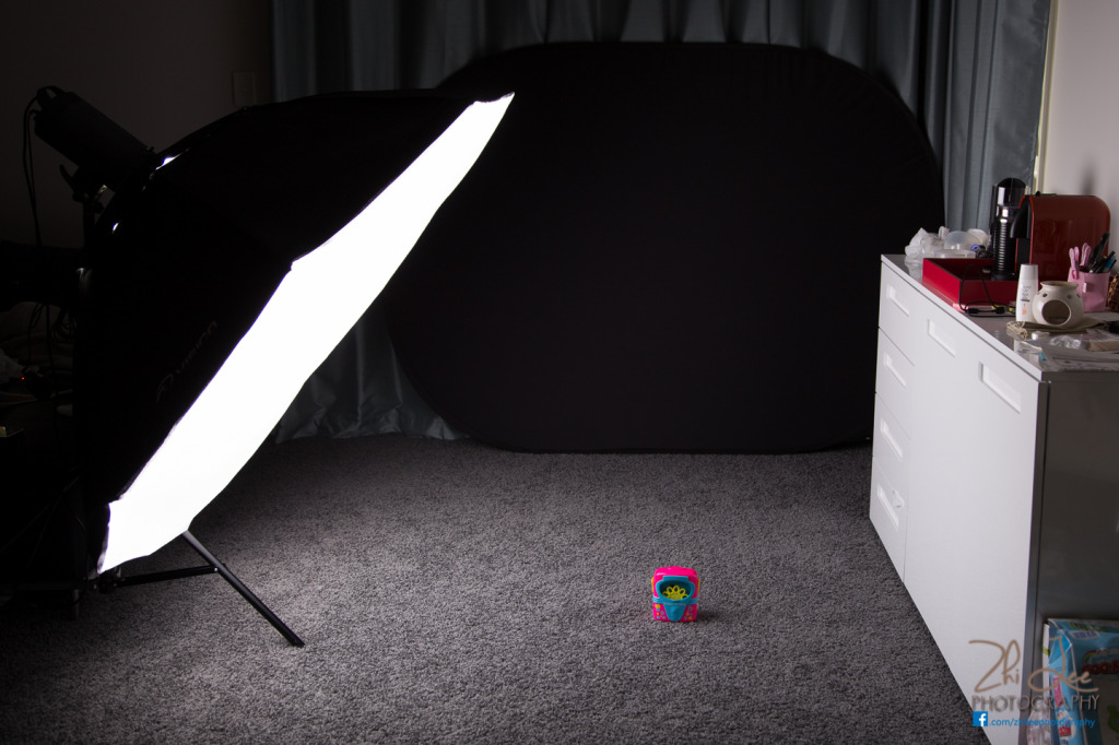 Shooting bubbles against a black backdrop. Caon 6D, 1/125s, f4.5, ISO100
