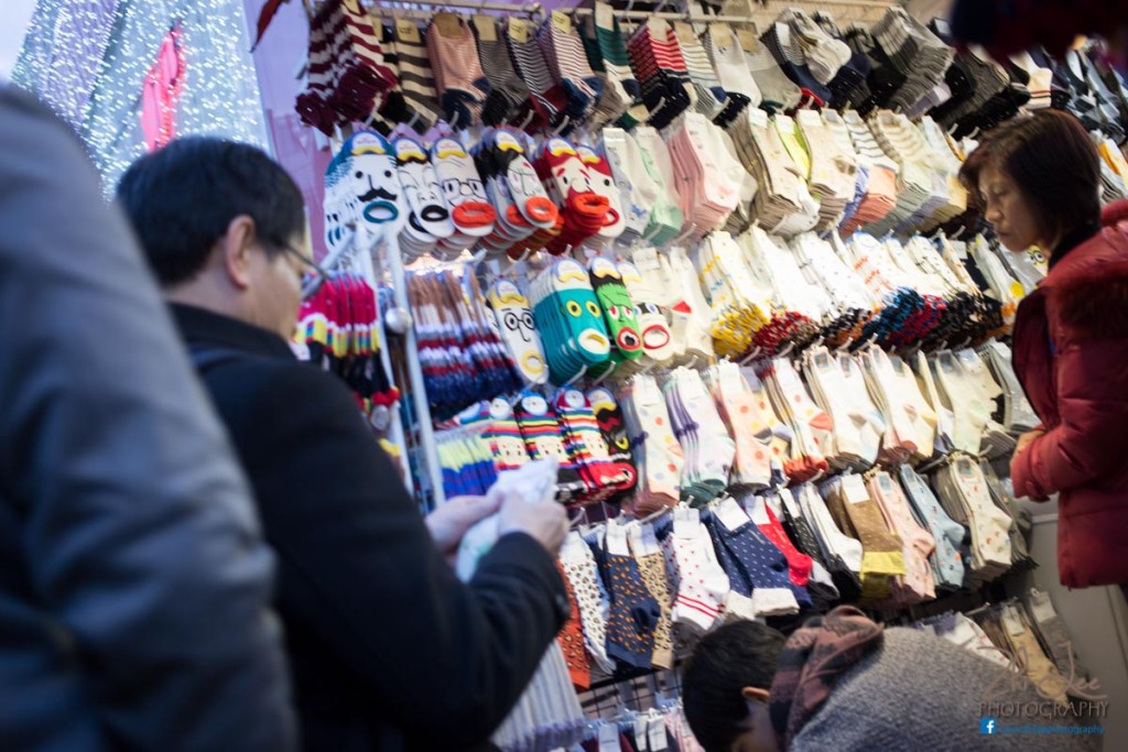 US$1 pairs of socks